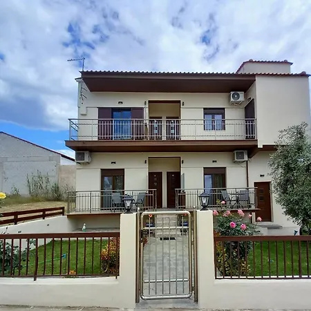 Maria Dina 1 Apartment