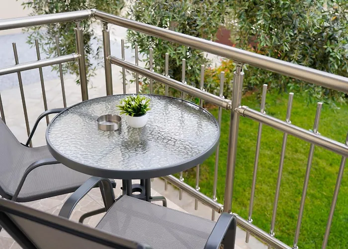 Maria Dina 1 Ποτός